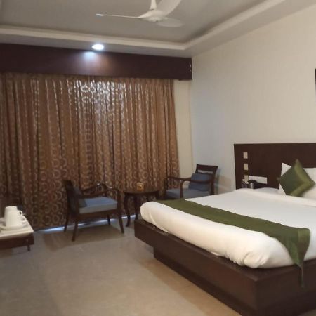 Rns One Hotel Subrahmanya Bagian luar foto