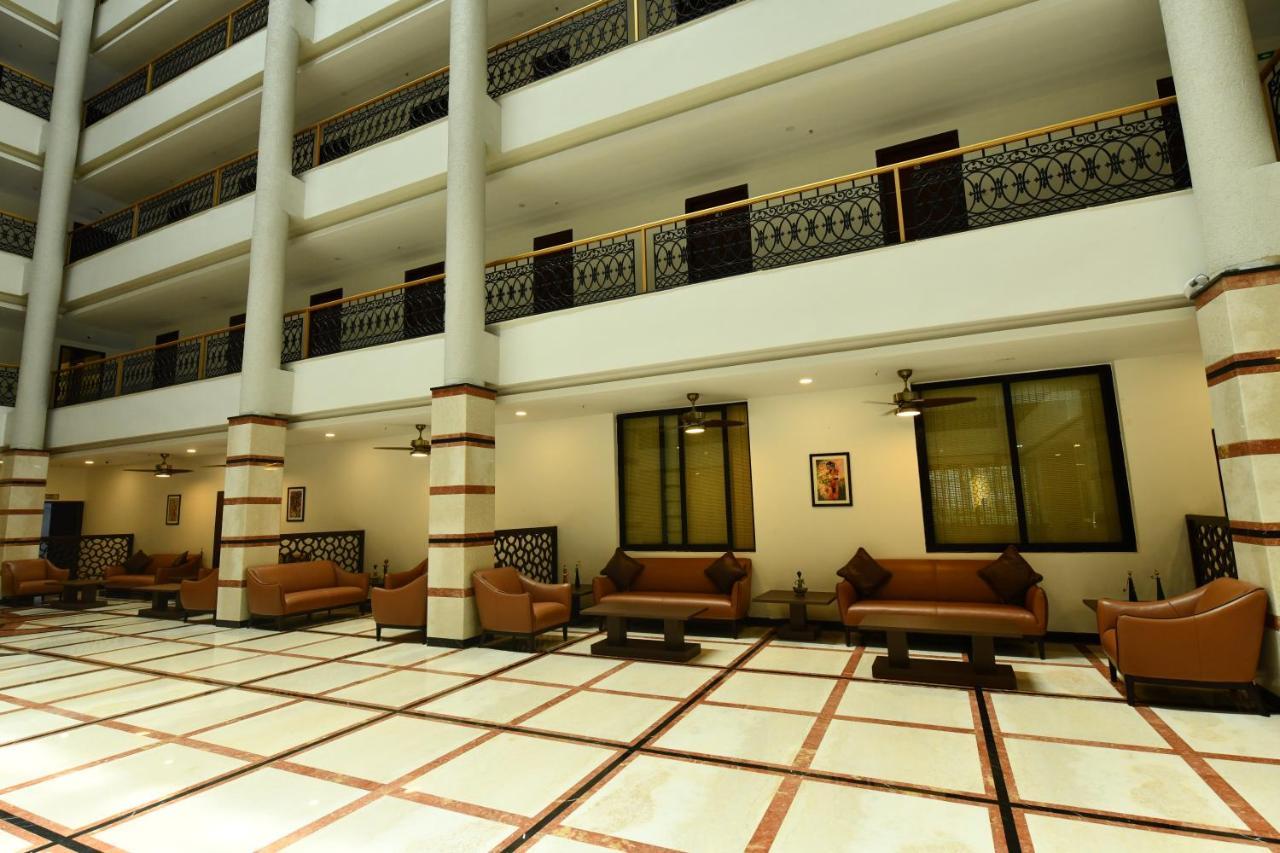 Rns One Hotel Subrahmanya Bagian luar foto