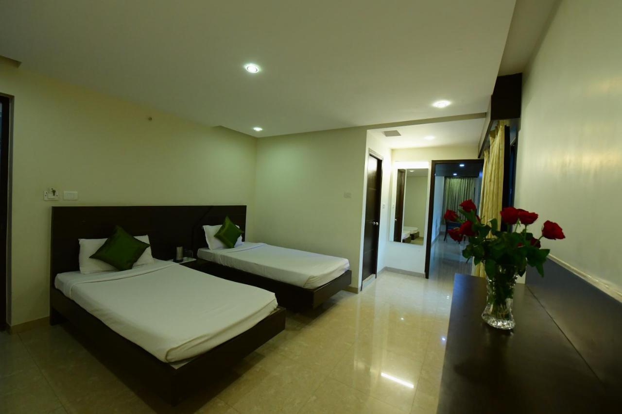 Rns One Hotel Subrahmanya Bagian luar foto